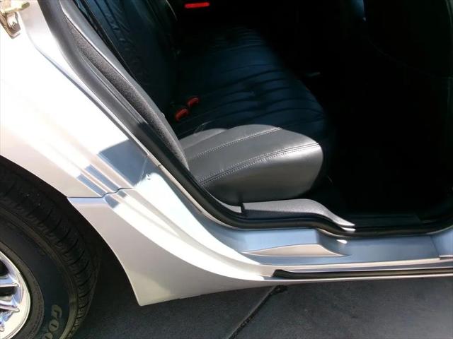 2001 Chrysler Concorde LXi