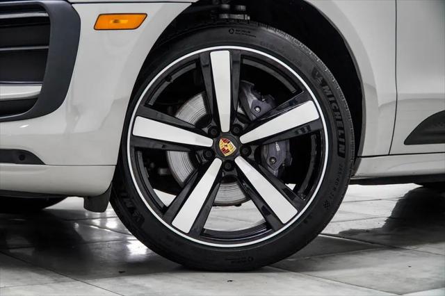 2023 Porsche Macan Macan
