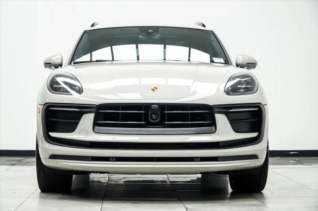 2023 Porsche Macan Macan