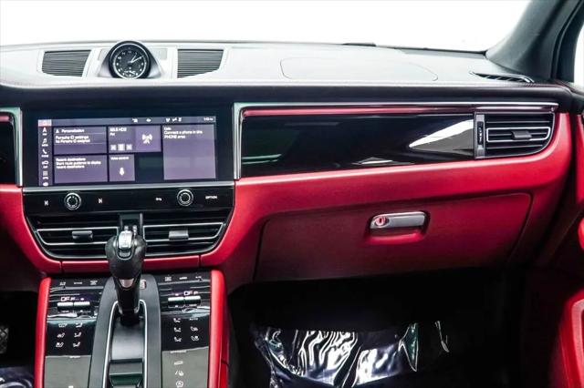 2023 Porsche Macan Macan
