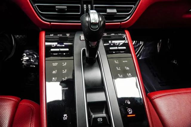 2023 Porsche Macan Macan