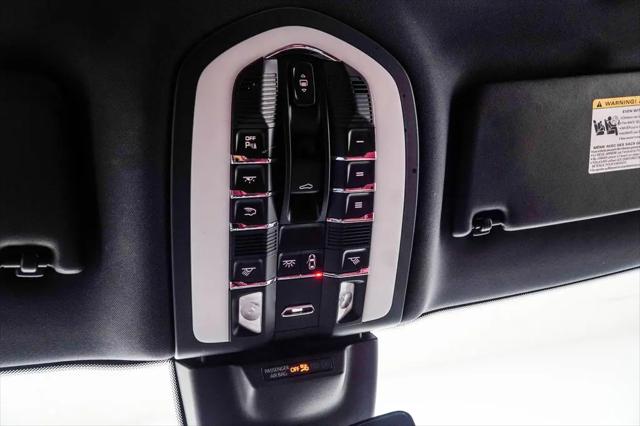 2023 Porsche Macan Macan