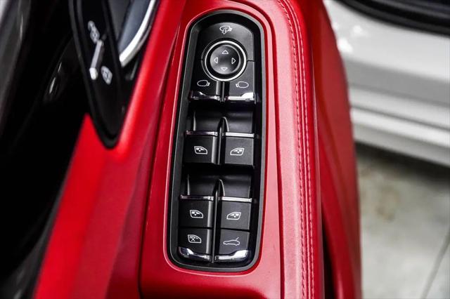 2023 Porsche Macan Macan