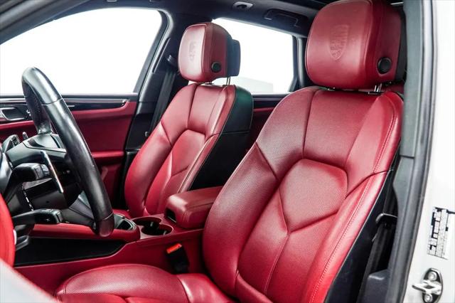 2023 Porsche Macan Macan