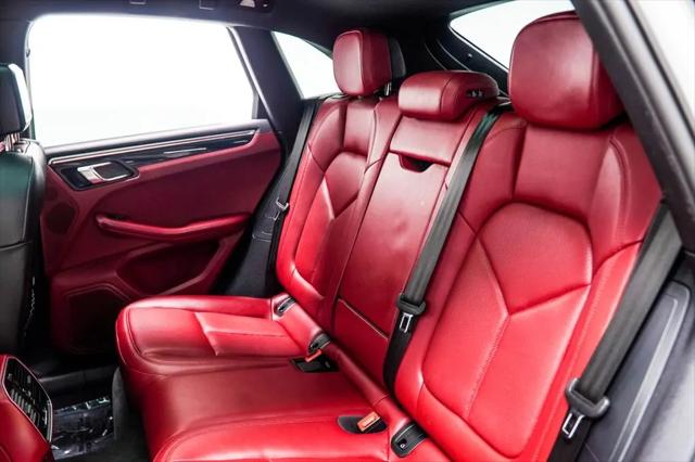 2023 Porsche Macan Macan