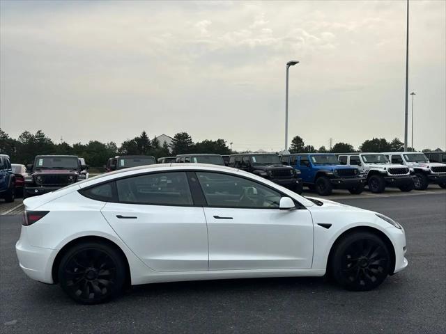 2021 Tesla Model 3 Standard Range Plus Rear-Wheel Drive