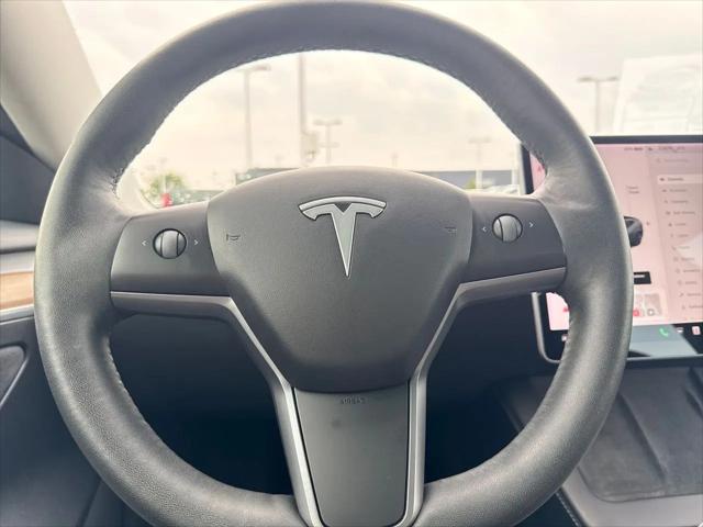 2021 Tesla Model 3 Standard Range Plus Rear-Wheel Drive