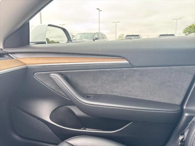 2021 Tesla Model 3 Standard Range Plus Rear-Wheel Drive