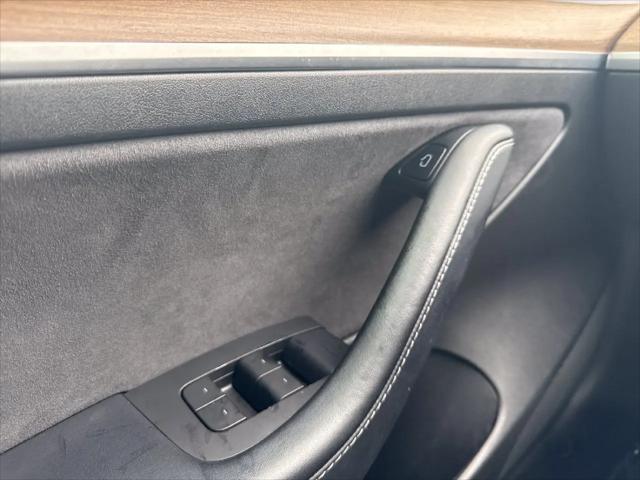 2021 Tesla Model 3 Standard Range Plus Rear-Wheel Drive