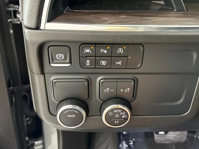 2025 Chevrolet Suburban 2WD Premier
