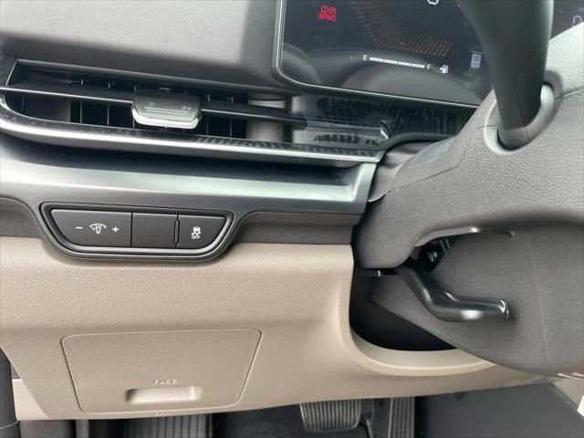 2027 Kia Carnival LXS