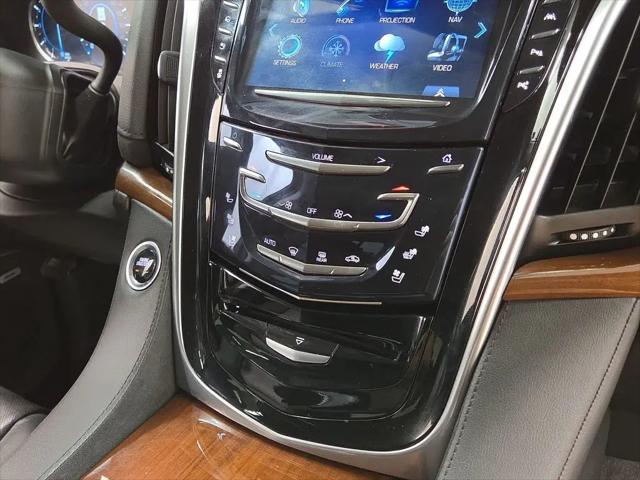 2020 Cadillac Escalade 4WD Luxury