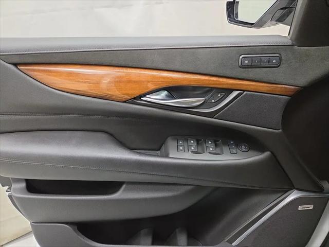 2020 Cadillac Escalade 4WD Luxury