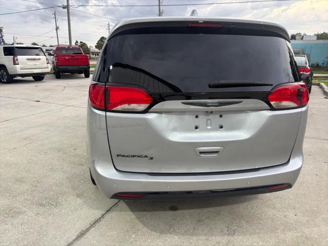 2020 Chrysler Pacifica Touring