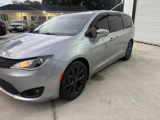 2020 Chrysler Pacifica Touring