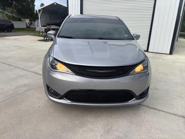 2020 Chrysler Pacifica Touring