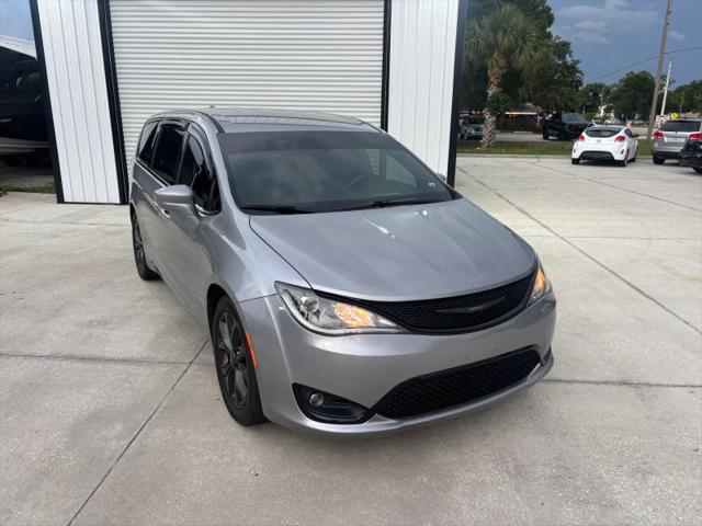 2020 Chrysler Pacifica Touring