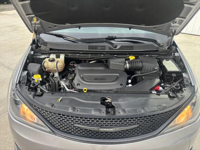 2020 Chrysler Pacifica Touring