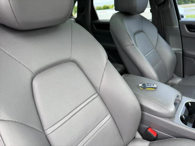 2019 Porsche Cayenne Base