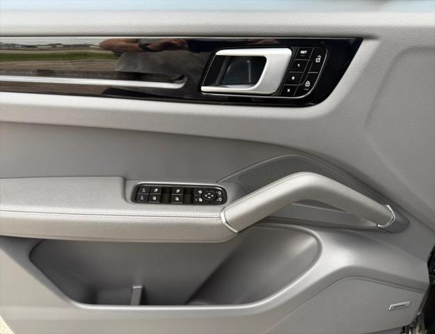 2019 Porsche Cayenne Base