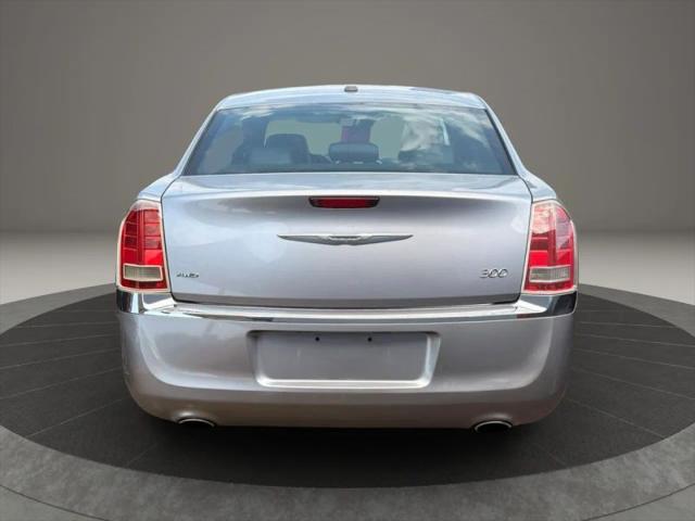 2013 Chrysler 300 Motown