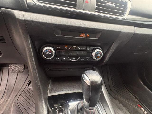 2016 Mazda Mazda3 i Touring