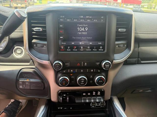 2019 Ram 3500 Laramie Crew Cab 4x4 64 Box