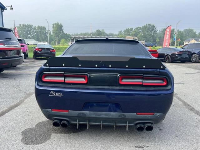 2016 Dodge Challenger SXT Plus