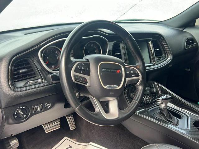 2016 Dodge Challenger SXT Plus