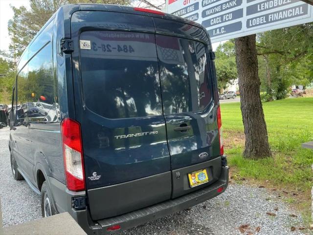 2017 Ford Transit Medium Roof w/Sliding Side Door w/RWB
