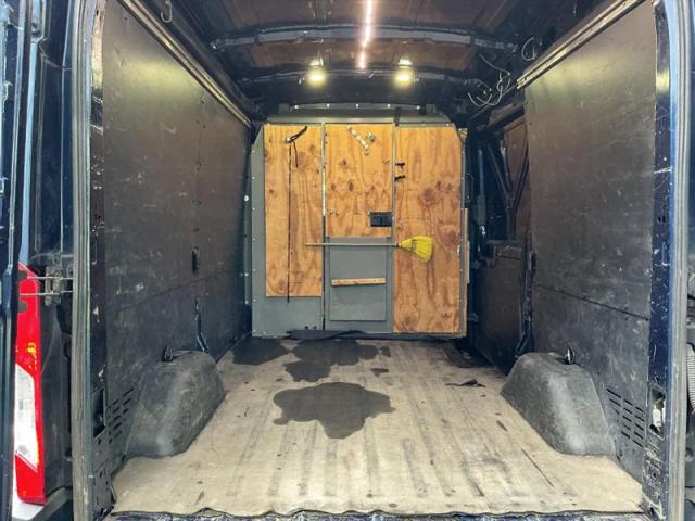 2017 Ford Transit Medium Roof w/Sliding Side Door w/RWB