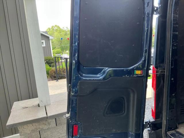 2017 Ford Transit Medium Roof w/Sliding Side Door w/RWB