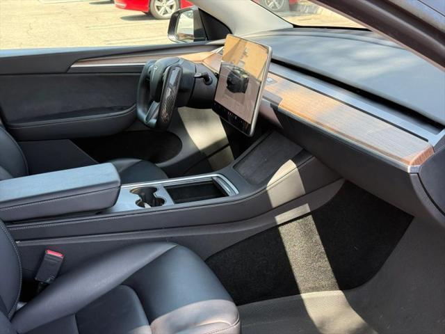 2024 Tesla Model Y Long Range Dual Motor All-Wheel Drive