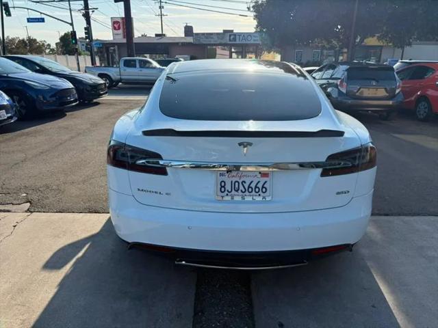2015 Tesla Model S 85D