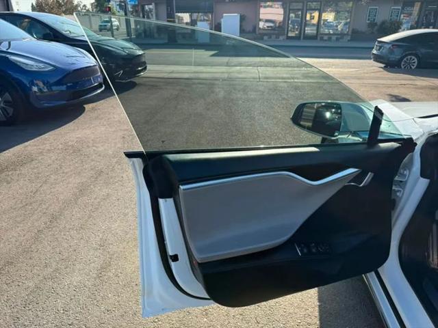 2015 Tesla Model S 85D