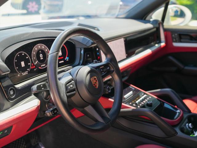 2024 Porsche Cayenne Base