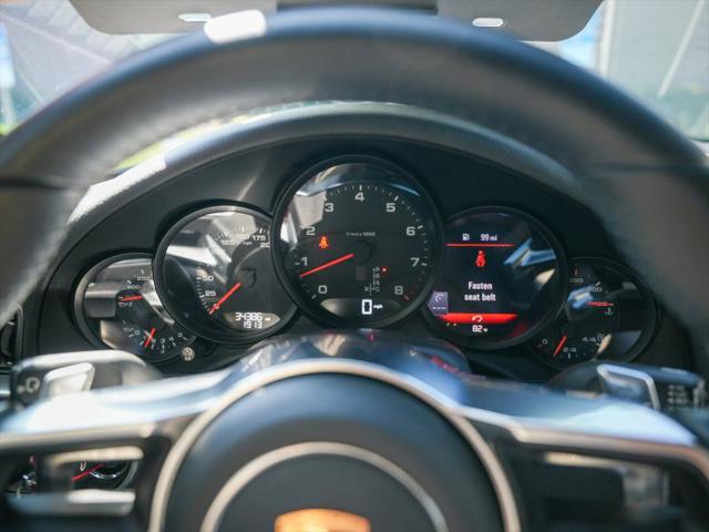 2017 Porsche 911 Carrera