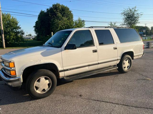 1999 Chevrolet Suburban LT for sale in Barberton, OH