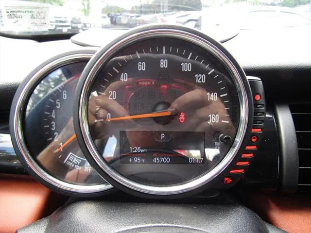 2017 MINI Hardtop Cooper