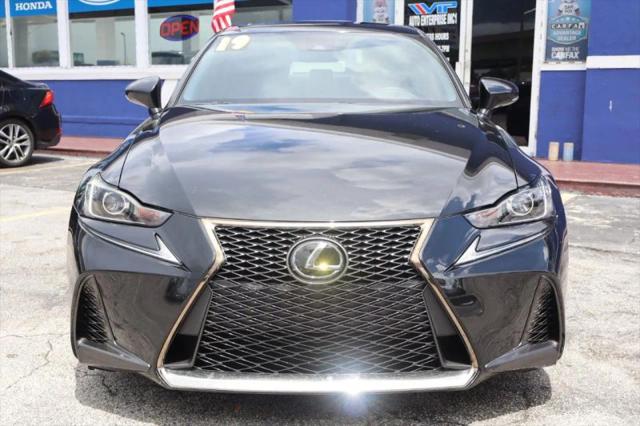 2017 Lexus IS 200t 200t