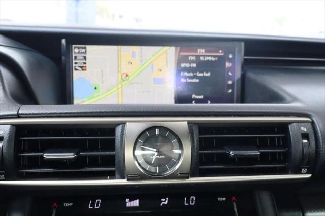 2017 Lexus IS 200t 200t
