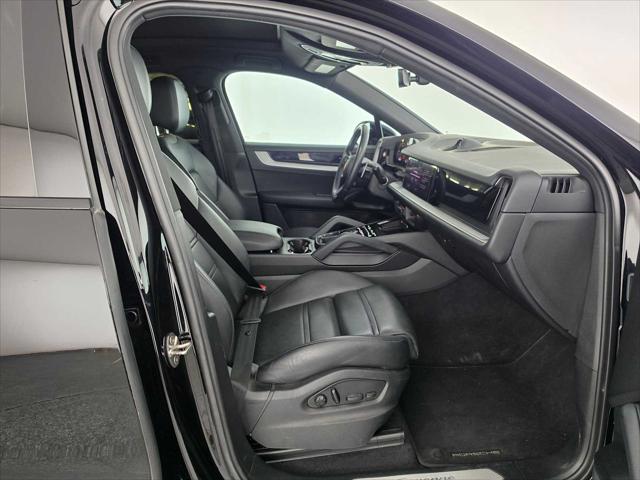 2024 Porsche Cayenne Coupe AWD