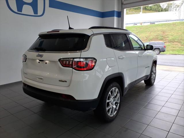 2022 Jeep Compass Latitude Lux 4x4