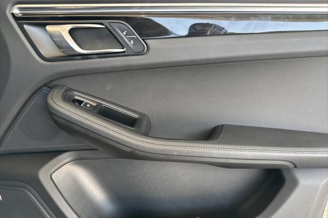 2018 Porsche Macan Sport Edition
