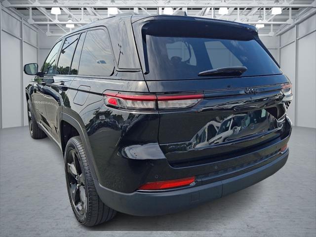 2024 Jeep Grand Cherokee Limited 4x4 2024 Jeep Grand Cherokee Limited 4x4