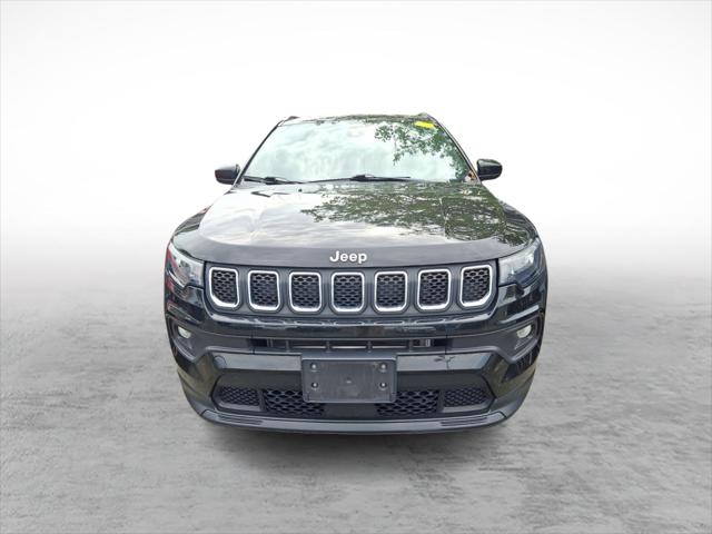 2023 Jeep Compass Latitude Lux FWD