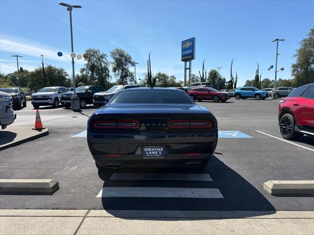 2015 Dodge Challenger SXT