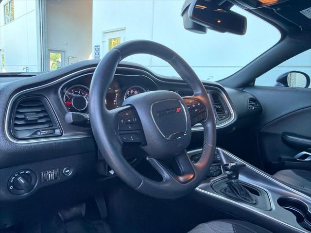 2015 Dodge Challenger SXT