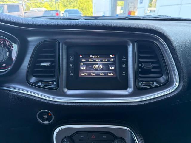 2015 Dodge Challenger SXT