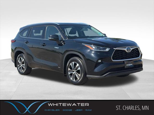 2021 Toyota Highlander Hybrid XLE for sale in St Charles, MN
